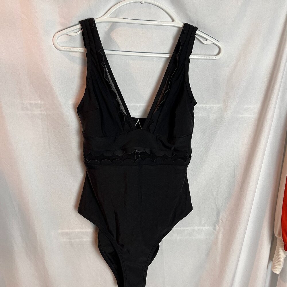 Women's Black 1 pc Cupshe Swimsuit Size M, NWT